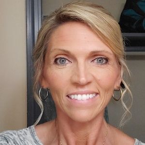 Meet your Posher, Michele